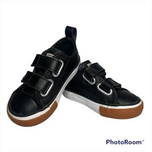 Converse Black Leather low-tops Velcro closure Sz 5 Toddler Gently Used